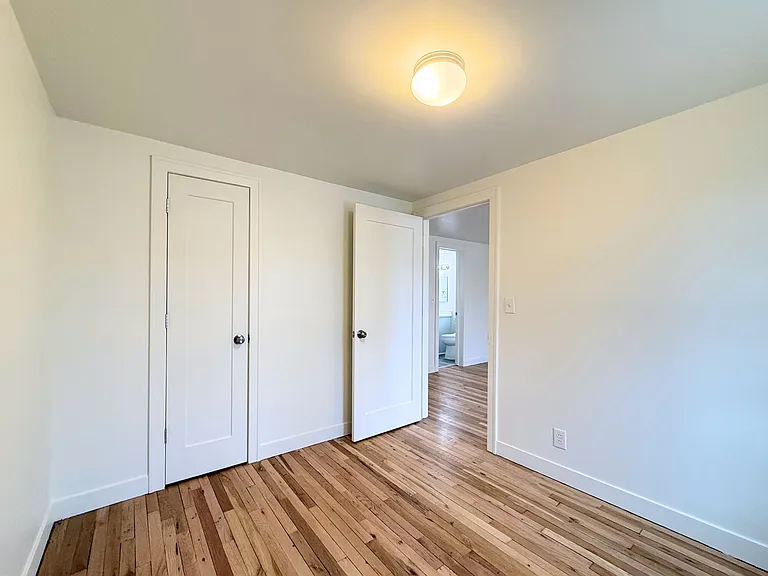 29222 Grand River Ave #5 — Photo 8