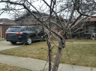 13904 Beatrice St, Livonia, MI 48154