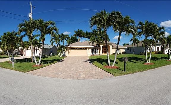 4th image of 1712 SW 54th Ln