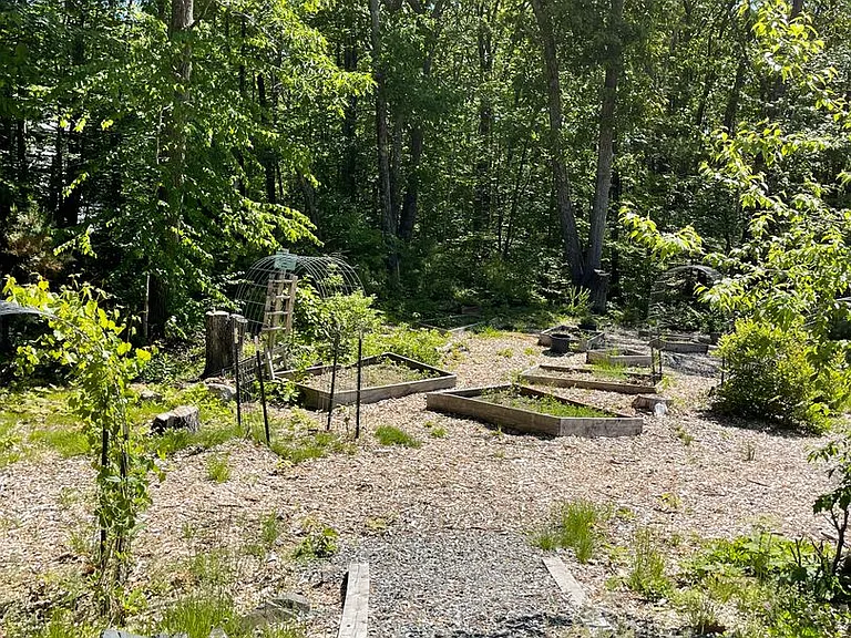 7 Browns Freehold — Photo 9