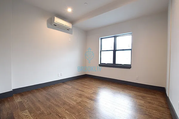 Rented by null | media 5