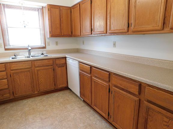 3rd image of 3441 S Burks Ct