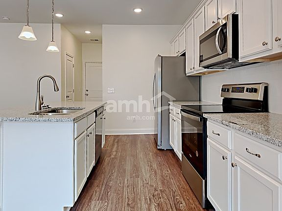 5th image of 1832 Produce Ln