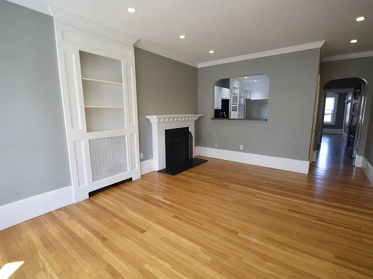 1402 Beacon St #3 — Photo 6