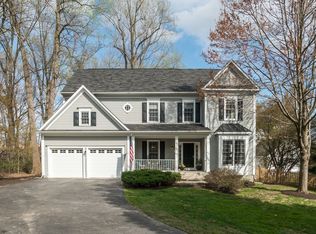 6207 Cardinal Brook Ct, Springfield, VA 22152