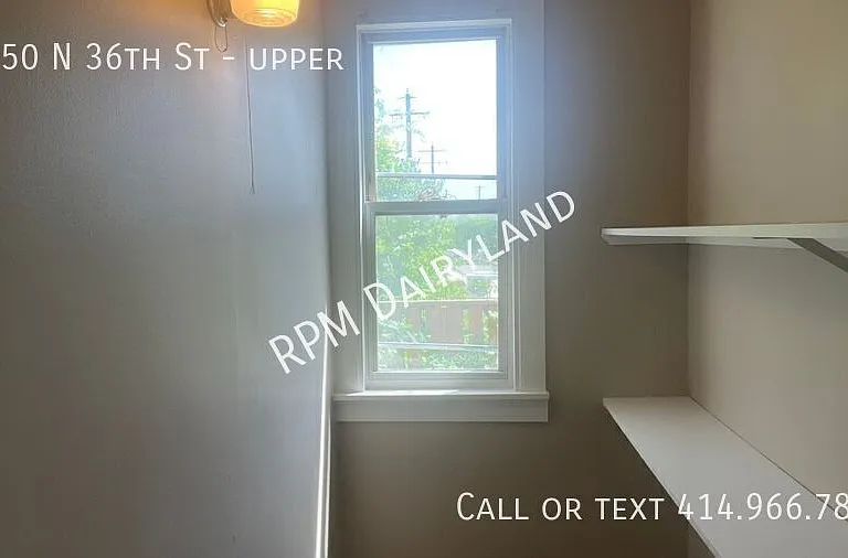 1350 N 36th St #UPPER — Photo 8