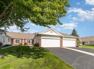 613 Lake View Dr, Woodbury, MN 55129