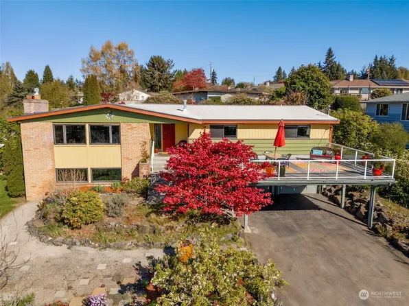 4203 Olympic Boulevard W, University Place, WA 98466