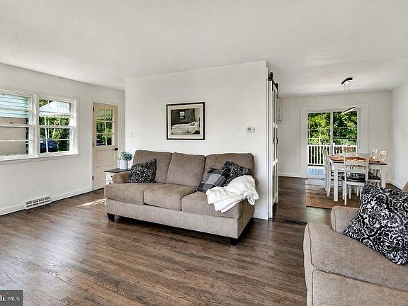 5th image of 508 S Sterley St