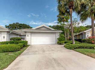 4445 Lacey Oak Dr, Palm Beach Gardens, FL 33410