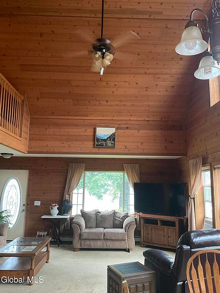 5th image of 370 Johnson Hill Road