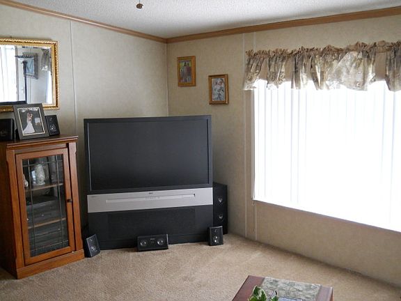3rd image of 214 Tropic Dr