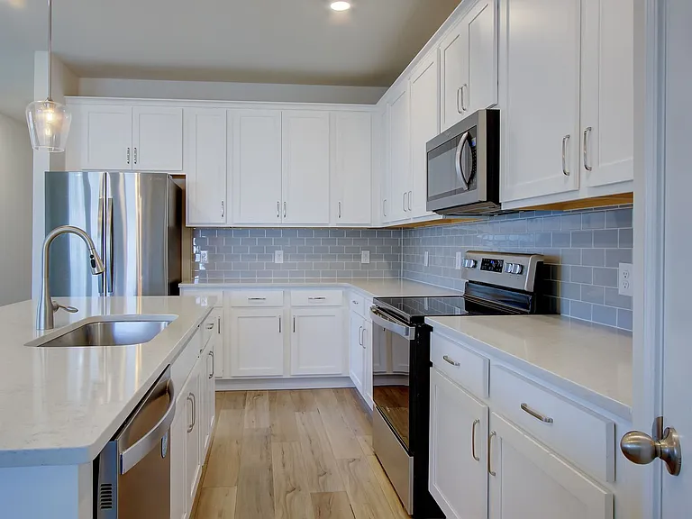 714 McRoy St — Photo 5