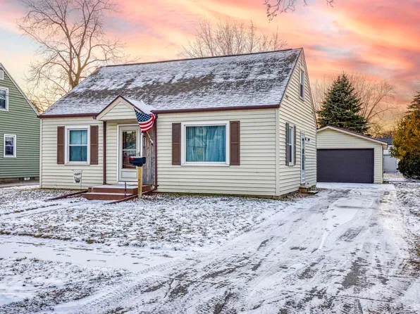 121 S Lee St, Appleton, WI 54915
