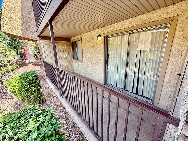 4410 Sandy River Dr #21 — Photo 19