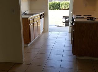 2641 Brookside Dr APT B, Bakersfield, CA 93311