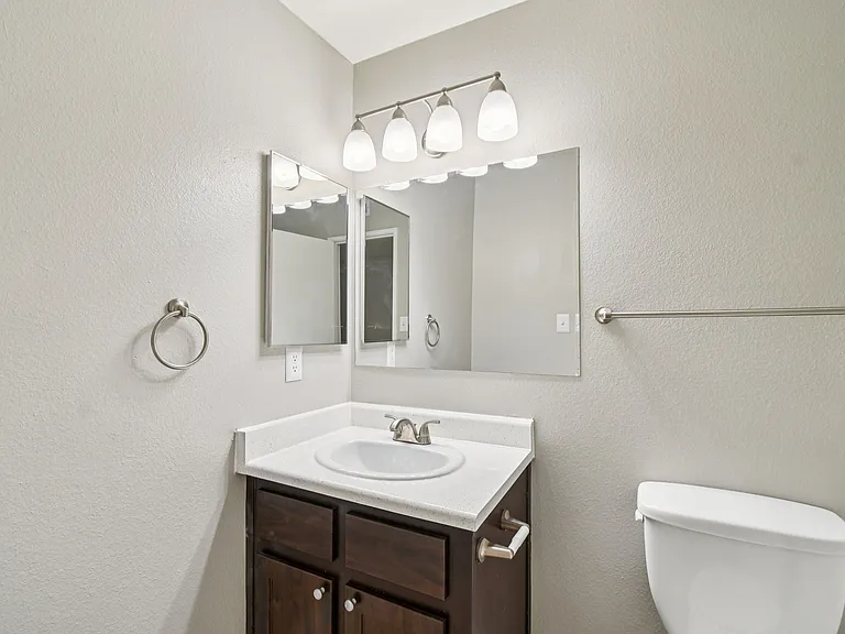 Granite Bay — Photo 16
