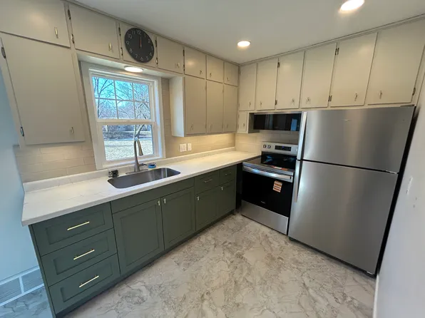 1810 Logan St, Muscatine, IA 52761