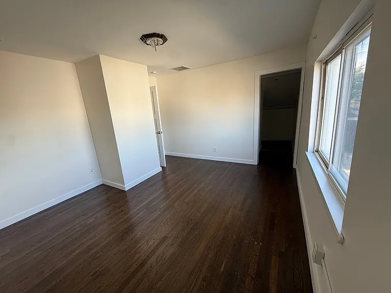 1105 Highland Avenue Unit #2 — Photo 6