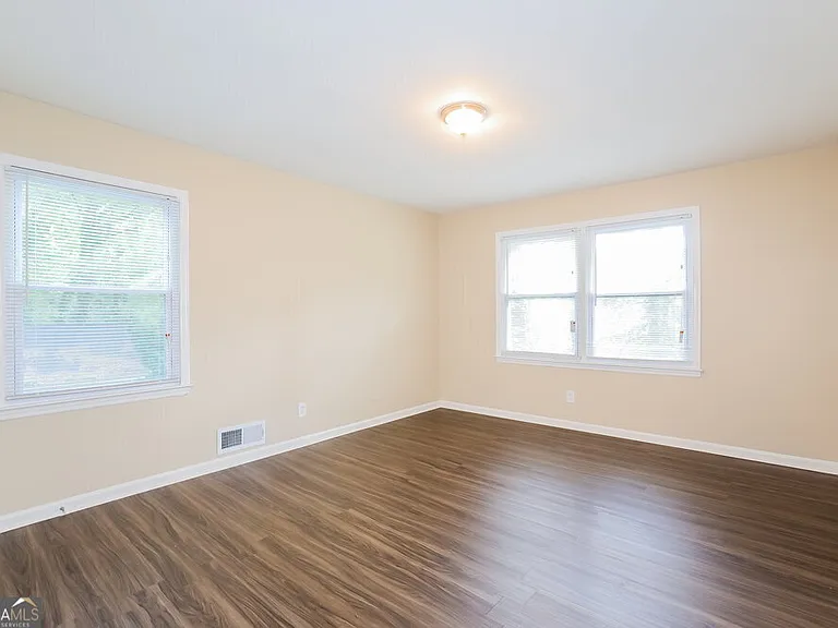 3358 Creekway Dr — Photo 13