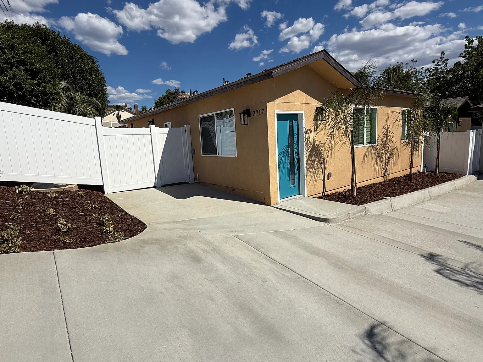 3 bed, 1000 sqft, $3,450 — Photo 3