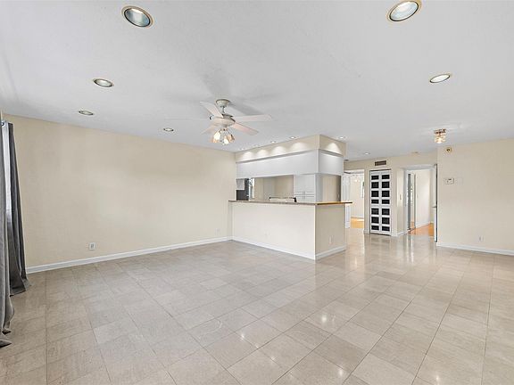 4th image of 758 NE 13th Court #7