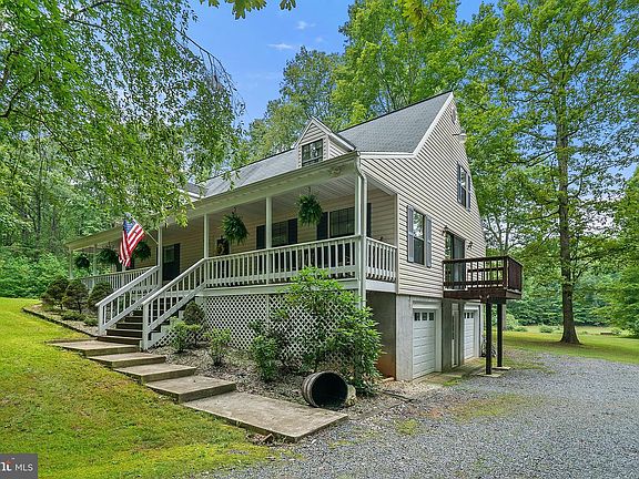 3rd image of 4196 Deepwoods Dr