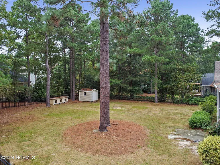 108 Hammerstone Cir — Photo 42