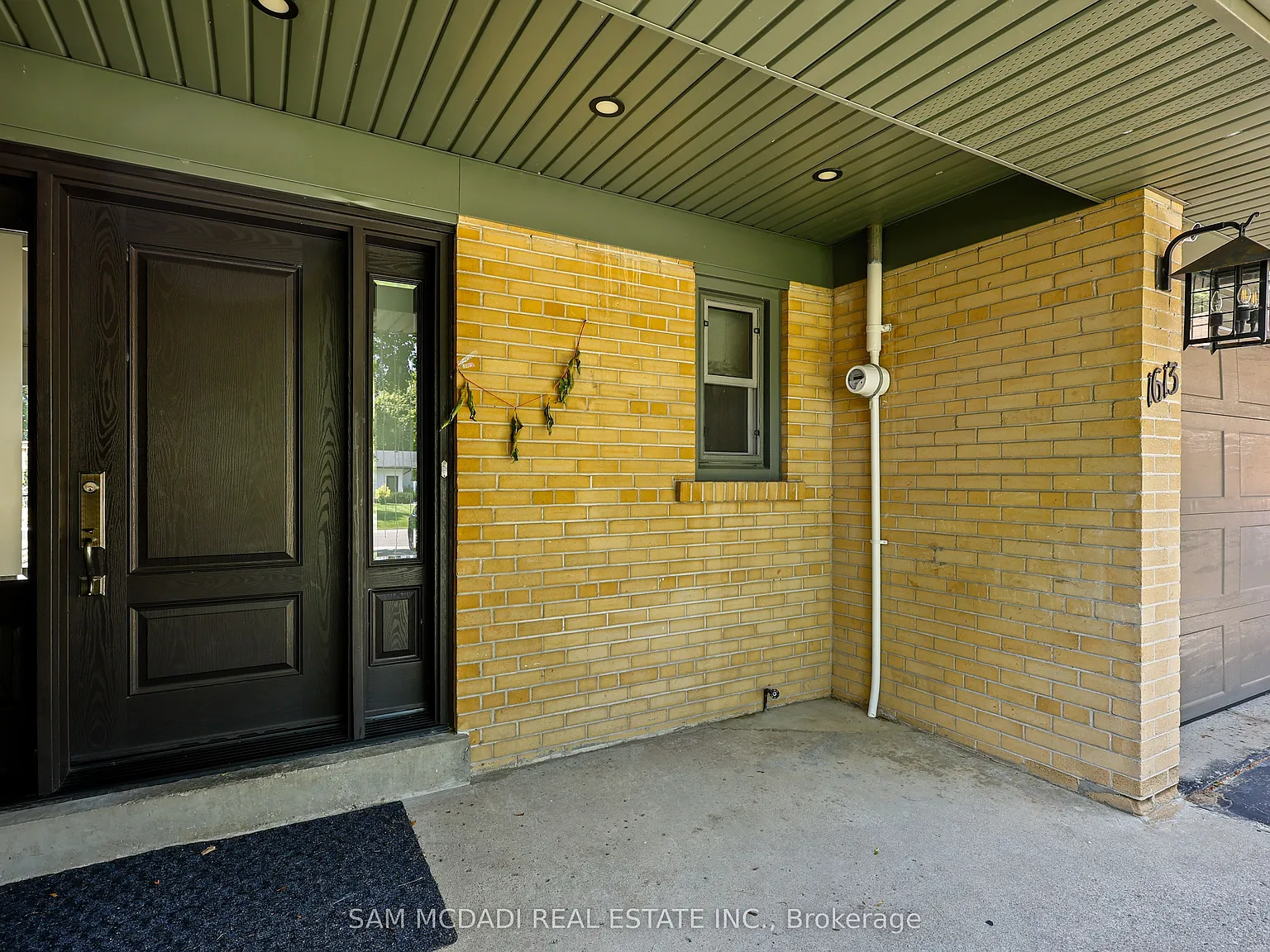 4 bed, $5,000 — Photo 2