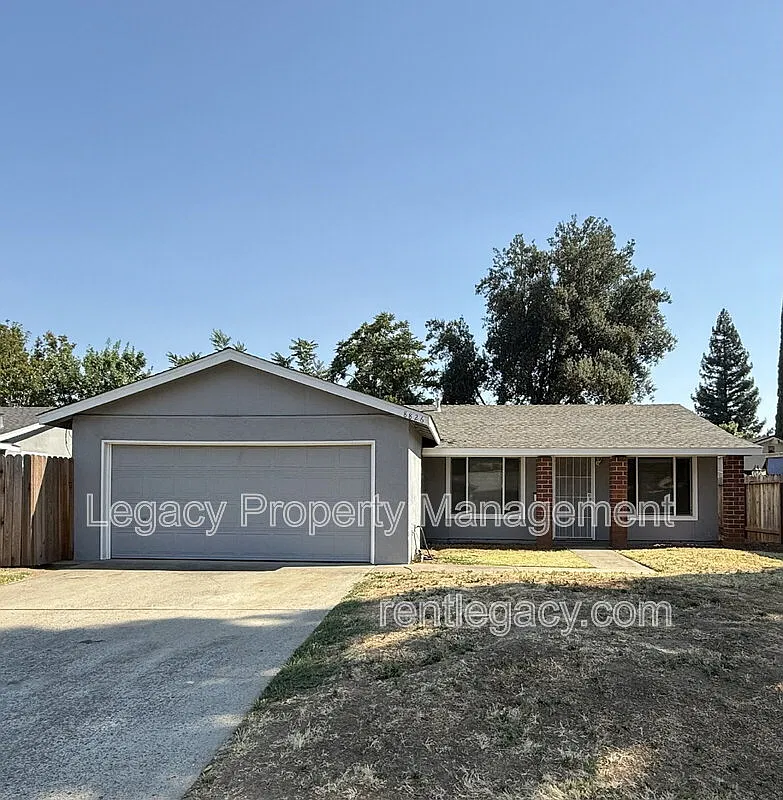 3 bed, 2.0 bath, 944 sqft, $2,250 — Photo 1