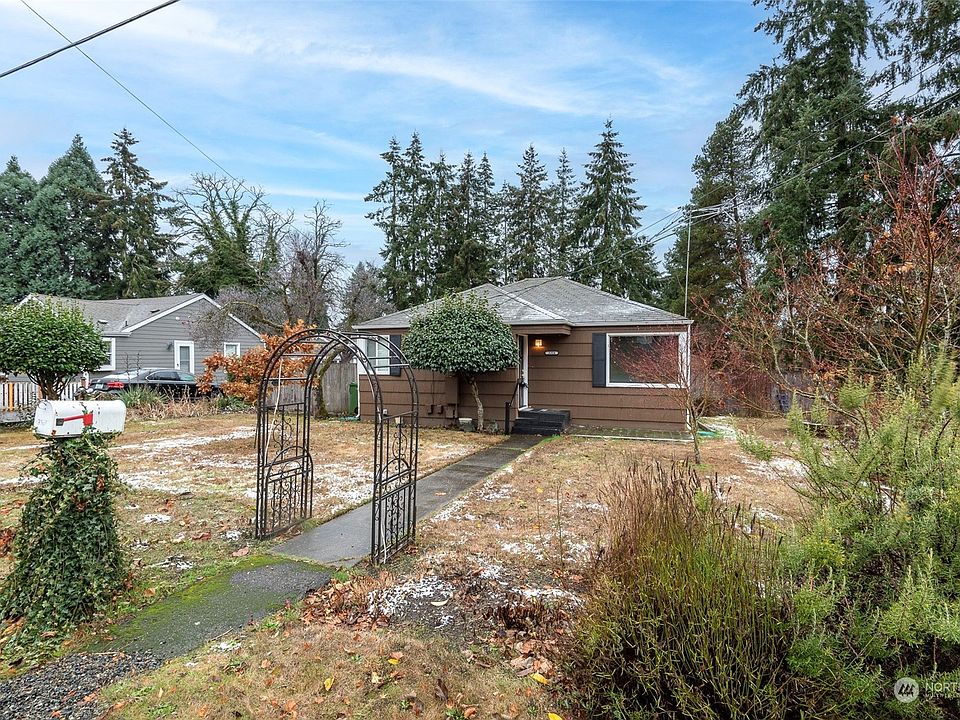 1st image of 3304 Louise Street W
