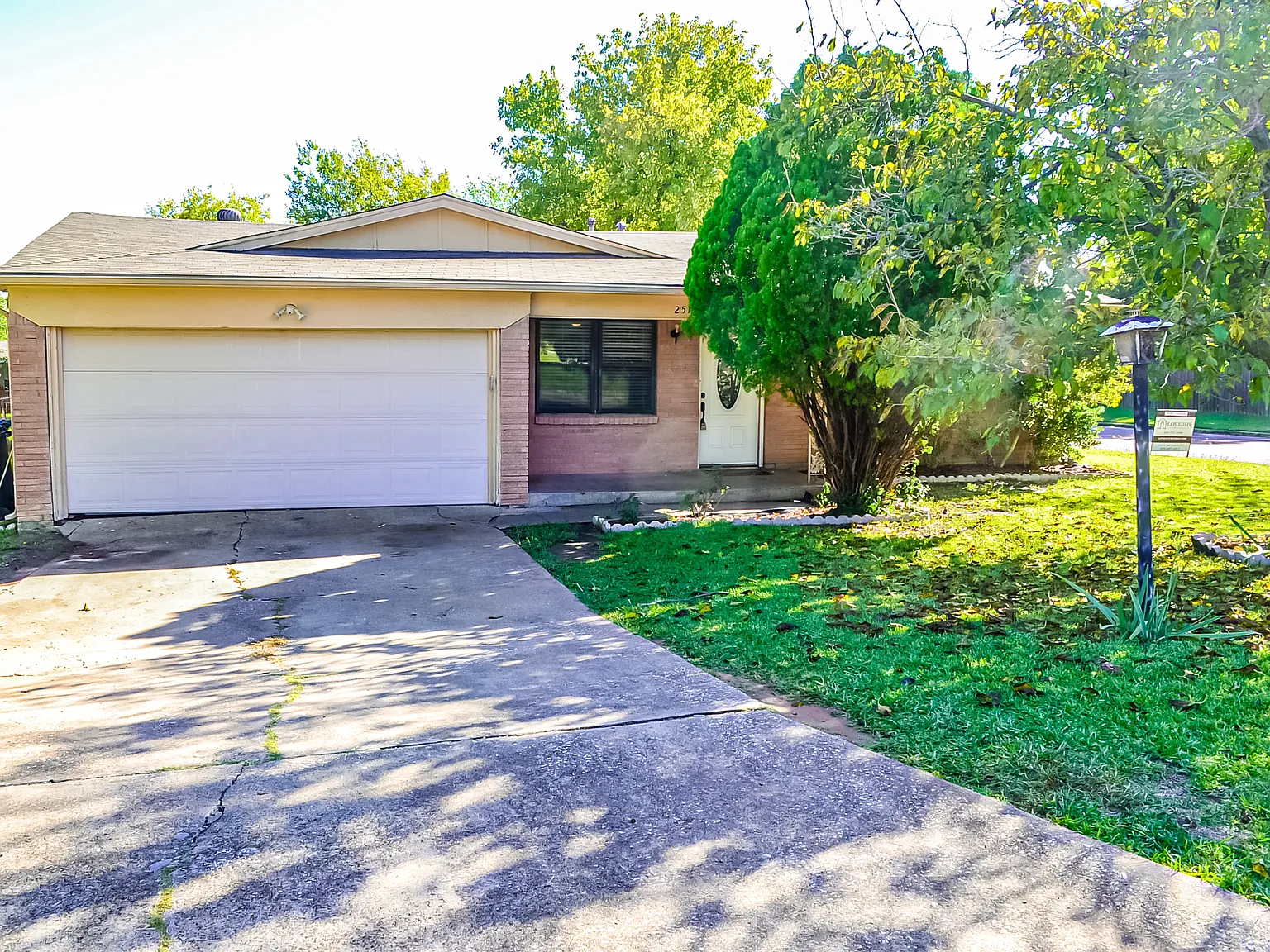4 bed, 1469 sqft, $1,495 — Photo 1
