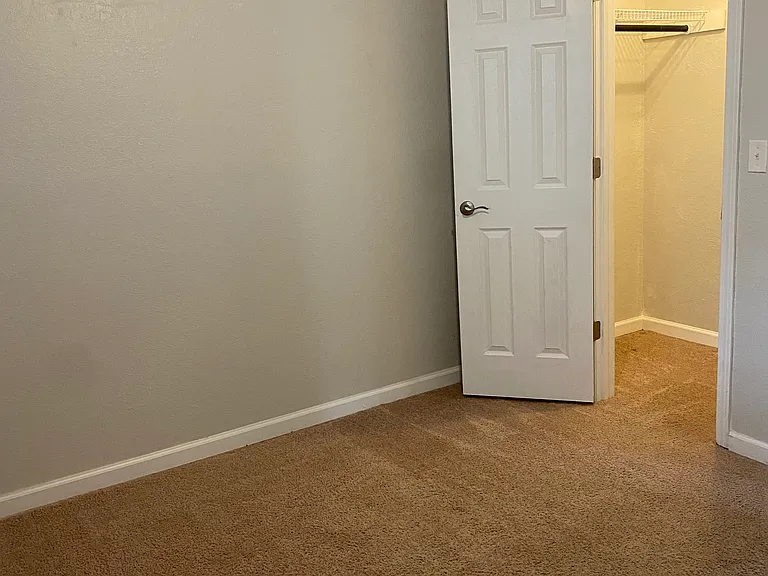 2506 Franklin Dr — Photo 8