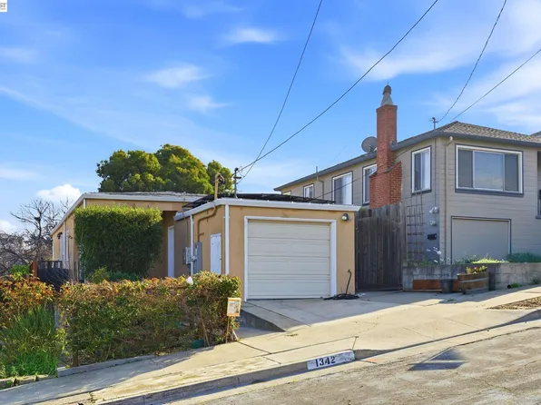 1342 S 57th St, Richmond, CA 94804
