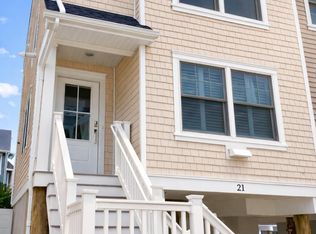 21 Shell Rd, Mantoloking, NJ 08738