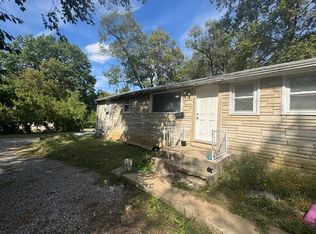 2623 SW Central Park Ave, Topeka, KS 66611