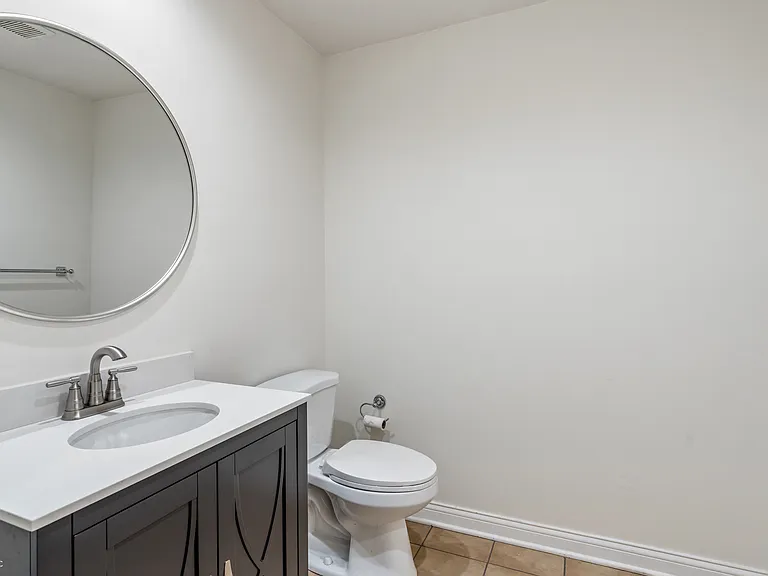 12735 Edgemont Way — Photo 11