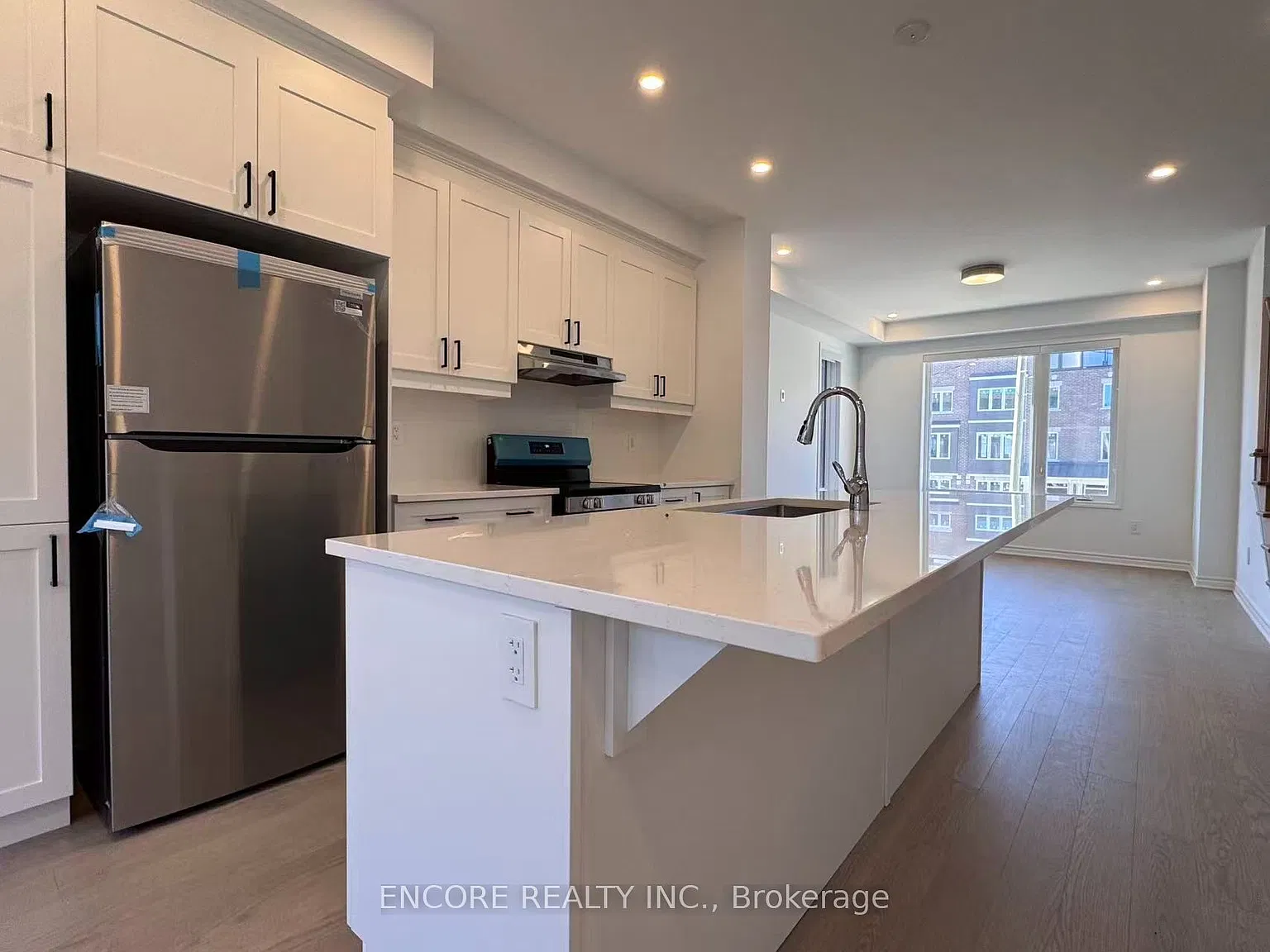 4 bed, $3,600 — Photo 3