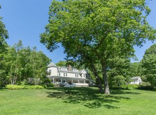 221 Bay View St, Camden, ME 04843