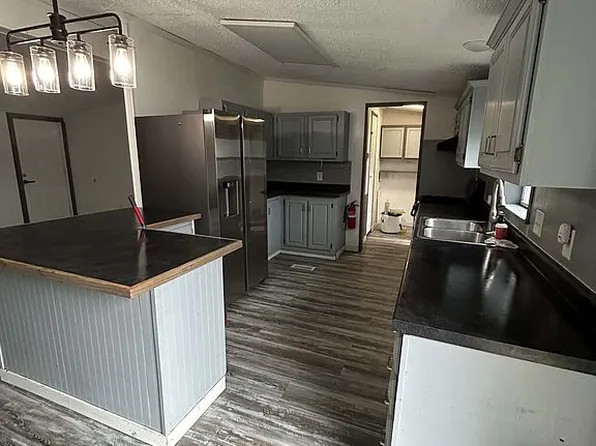 205 Lincoln St, Liscomb, IA 50148