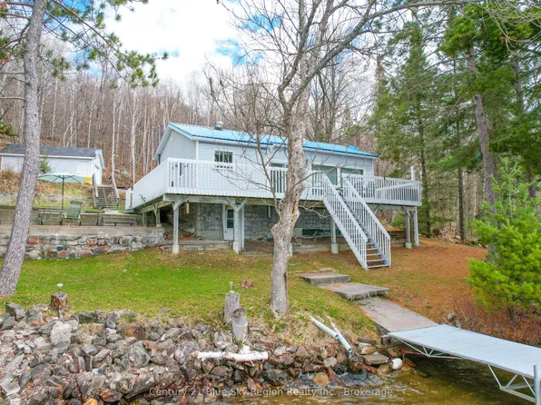 1421 Northshore Rd, North Bay, ON P1B 8G4