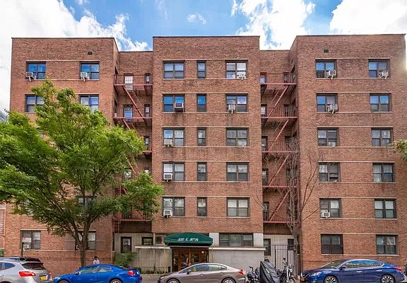 2nd image of 350 E 30th St APT 5A