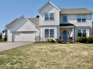 3405 Woodlands Cir, Macedon, NY 14502