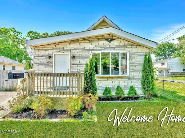 56 Crescent Street, Keansburg, NJ 07734