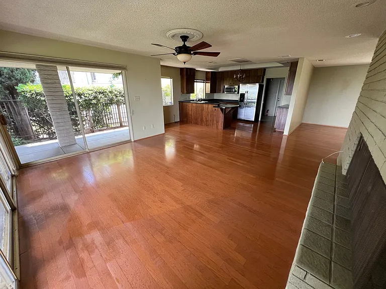 25120 Huron St — Photo 8