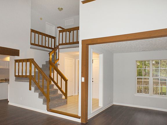 3rd image of 4610 Stansbury Ln