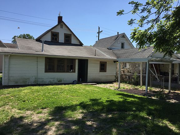 2nd image of 300 W Kyger St