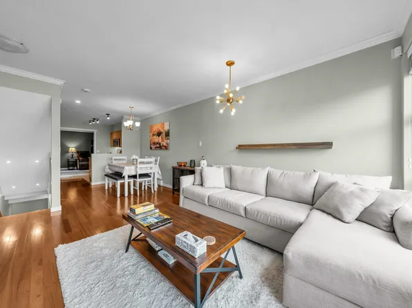 638 W 6th Ave #30, Vancouver, BC V5Z 4H5