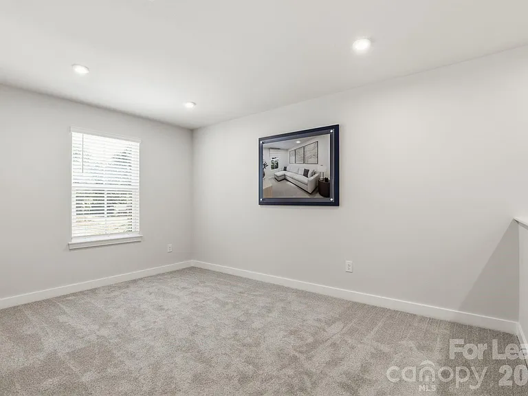 862 Heathway Dr — Photo 17
