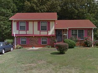 323 Willow Oaks Dr, Spartanburg, SC 29301